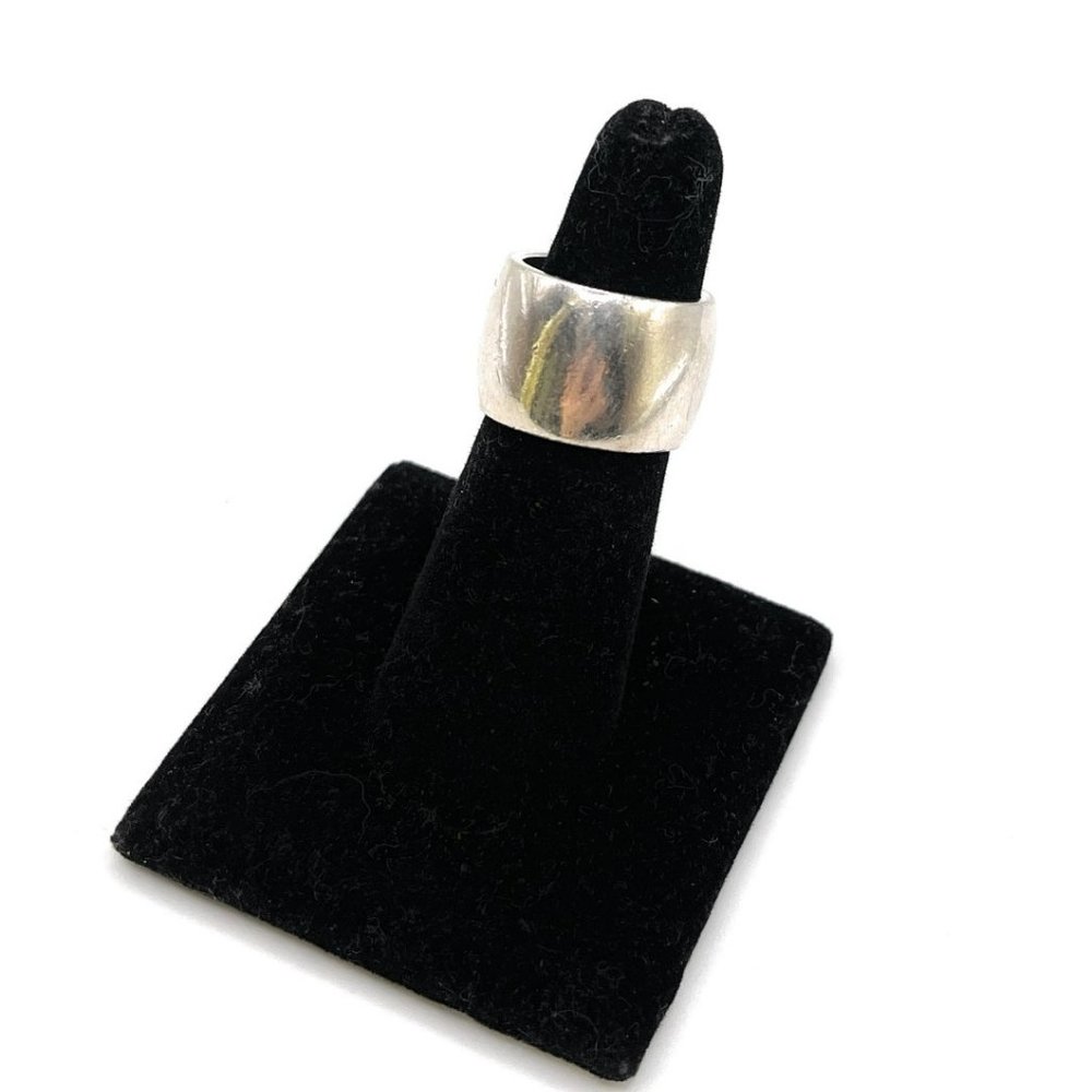 R0891 Retired Silpada Silver cuff Ring size
